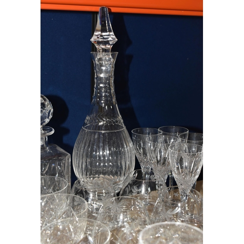 407 - A LARGE QUANTITY OF CUT CRYSTAL AND GLASSWARE, comprising a set of six Waterford 'Comeragh' pattern ... 