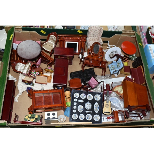 427 - A COLLECTION OF ASSORTED MODERN DOLLS HOUSE FURNITURE AND ACCESSORIES, assorted styles and periods o... 