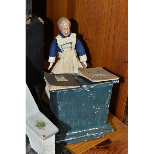 449 - A HOMEMADE SCHOOL CLASSROOM DIORAMA, room converted from an old file box and sits on lid, homemade w... 