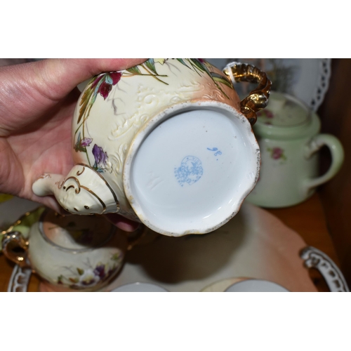 452 - A COLLECTION OF LATE 19TH AND EARLY 20TH CENTURY CERAMIC TEA AND TABLEWARE, comprising a Victoria Ca... 