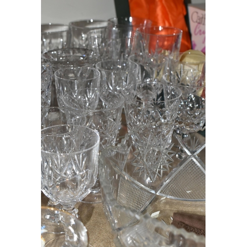 467 - A QUANTITY OF CUT CRYSTAL AND GLASSWARE, comprising an Edinburgh Crystal strawberry set, a boxed Tut... 