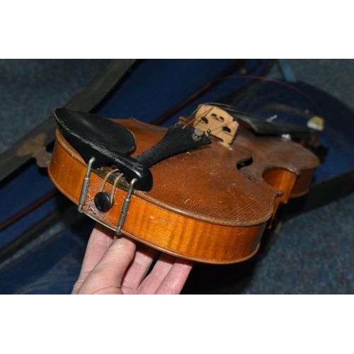 476 - AN UNBRANDED 20TH CENTURY VIOLIN IN HARD CASE, the two piece back is approximately 35cm long with a ... 