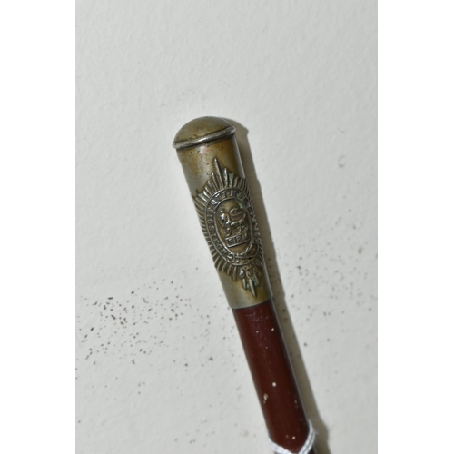 483 - A MILITARY SWAGGER STICK WITH WORCESTERSHIRE REGIMENT METAL MOUNT, approximate length 70cm