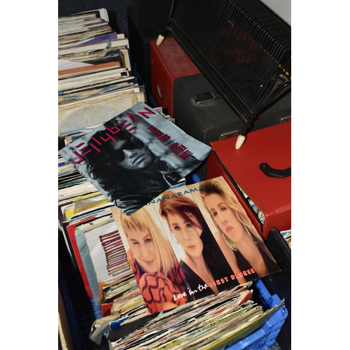 492 - TWO TRAYS AND TWO VINYL CASES OF 7 INCH SINGLES, mostly 1970s and 1980s, genres include disco, pop, ... 