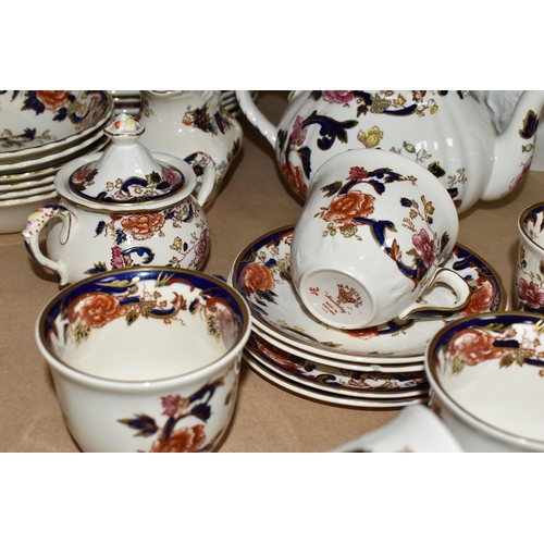 505 - A THIRTY EIGHT PIECE MASON'S MANDALAY DINNER SERVICE, to include a teapot (spout chipped), a cream j... 