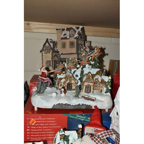 508 - FIVE BOXES AND LOOSE CHRISTMAS DECORATIONS AND ORNAMENTS, to include fibre optic house ornaments, th... 