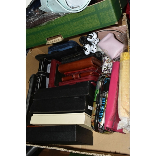 555 - SIX BOXES OF LADIES HANDBAGS, PURSES, TRAVEL WASH BAGS AND COSMETIC BAGS ETC, most appear to be unus... 