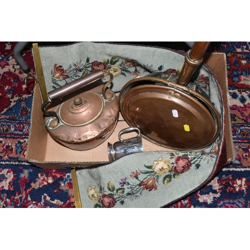 560 - ONE BOX OF METALWARE, to include a copper kettle, a 19th century copper bed warmer, and Elkington 'M... 