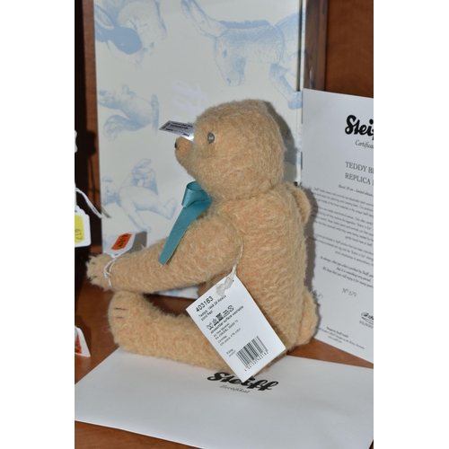 618 - A BOXED STEIFF 'TEDDY BEAR REPLICA 1948', no.403163, ltd ed no.679/1000, blonde alpaca, height 29cm,... 