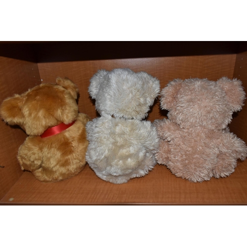 625 - THREE LARGE STEIFF BEARS, comprising 'Cosy Friends - Bobby', 013867, height 50cm, 'Original Bobby', ... 