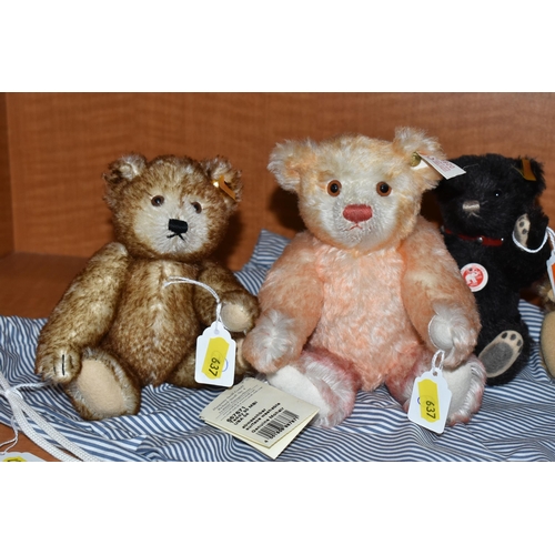 637 - FOUR STEIFF TEDDY BEARS, comprising limited edition 1999 bear, 02842, apricot, height 22cm, a small ... 