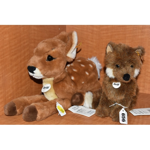 656 - A GROUP OF FOUR STEIFF WOODLAND CREATURES, comprising Fox 057021, height 30cm, Rieke deer 070433, le... 