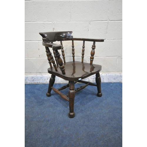 1246 - JOYNSON HOLLAND & CO, A 1940'S WORLD WAR TWO AIR MINISTRY R.A.F BOW TOP CAPTAINS CHAIR, with turned ... 