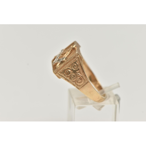 4 - A GENTS 9CT GOLD MASONIC SIGNET RING, open work square signet detailing the Masonic square and compa... 