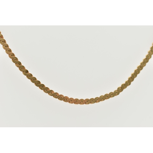 43 - A 9CT GOLD S LINK CHAIN, approximate width 2.6mm, fitted with a spring clasp, hallmarked 9ct London ... 