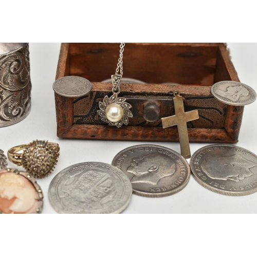 77 - A SELECTION OF JEWELLERY, COINS AND NOVELTIES, to include a 9ct gold ring mount (gemstones deficient... 