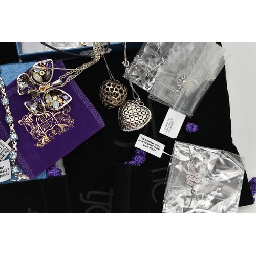 79 - A SELECTION OF SILVER AND WHITE METAL JEWELLERY, to include a gold plated Ankh pendant stamped 925, ... 