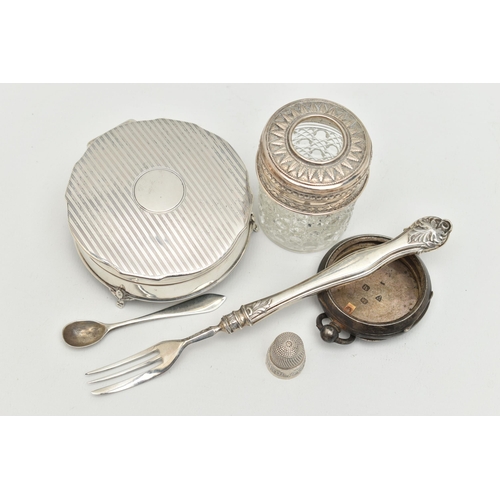 96 - ASSORTED SILVER ITEMS, to include a circular, engine turned pattern trinket box, with vacant cartouc... 