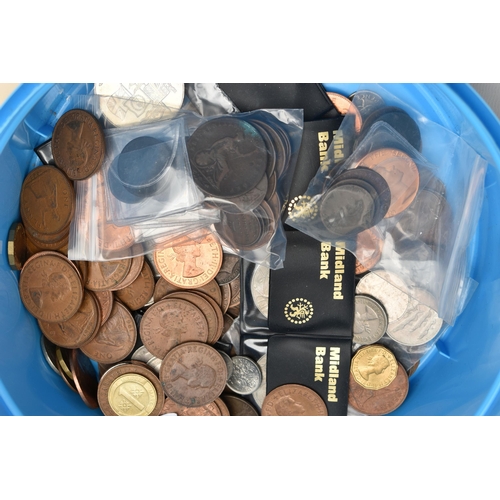 155 - A LARGE CARDBOARD BOX CONTAINING MIXED WORLD COINAGE, to include early copper coins George 1st, 2nd ... 