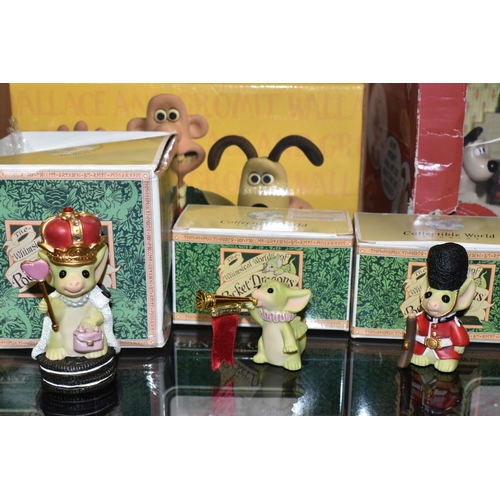 386 - A GROUP OF POCKET DRAGONS AND WALLACE & GROMIT FIGURES, comprising a boxed Coalport Characters Walla... 