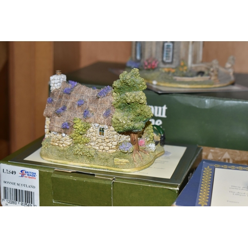 405 - A COLLECTION OF TWENTY TWO LILLIPUT LANE SCULPTURES, comprising Britain's Heritage Tower Bridge L221... 