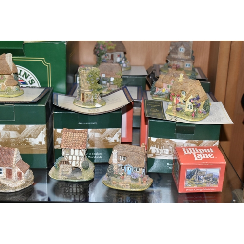 405 - A COLLECTION OF TWENTY TWO LILLIPUT LANE SCULPTURES, comprising Britain's Heritage Tower Bridge L221... 