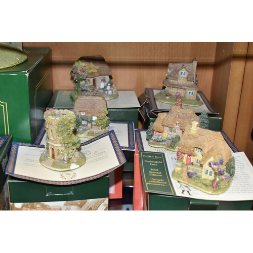 405 - A COLLECTION OF TWENTY TWO LILLIPUT LANE SCULPTURES, comprising Britain's Heritage Tower Bridge L221... 