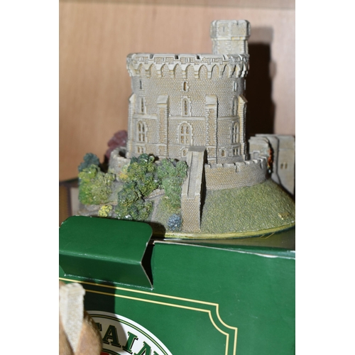 405 - A COLLECTION OF TWENTY TWO LILLIPUT LANE SCULPTURES, comprising Britain's Heritage Tower Bridge L221... 