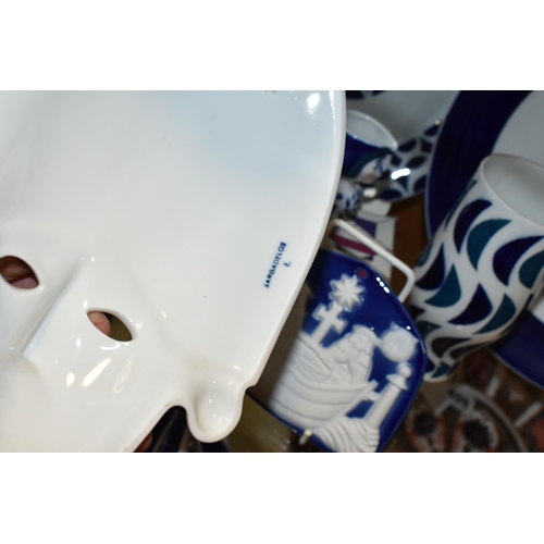 406 - A GROUP OF SARGADELOS POTTERY, comprising a wall mask, two cabinet plates, a beaker, three wall plaq... 