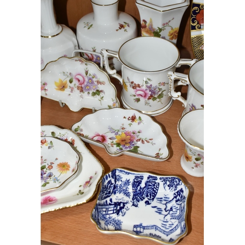 409 - A LARGE QUANTITY OF ROYAL CROWN DERBY GIFTWARE,  comprising an Imari pattern 1128 dinner plate, diam... 
