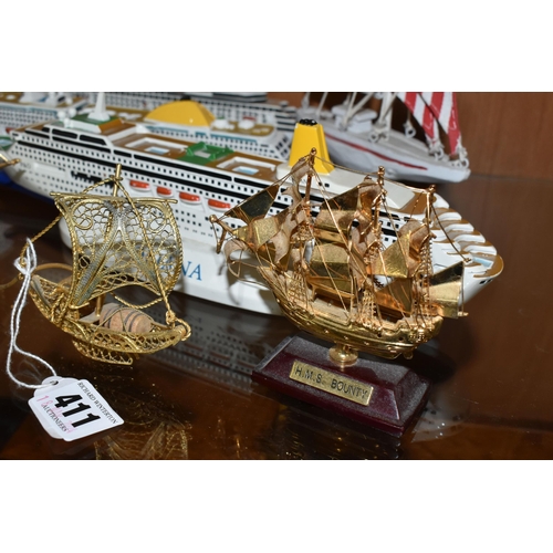 411 - A GROUP OF P&O CRUISES SOUVENIR CRUISE SHIPS, comprising Oriana, Artemis and Oceana, with applied in... 