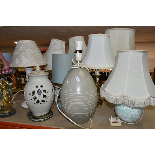 421 - A QUANTITY OF TABLE LAMPS, twenty two table lamps in different styles, to include a small gilt figur... 