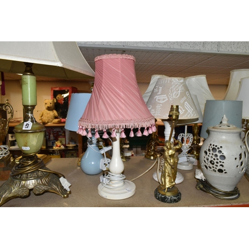 421 - A QUANTITY OF TABLE LAMPS, twenty two table lamps in different styles, to include a small gilt figur... 