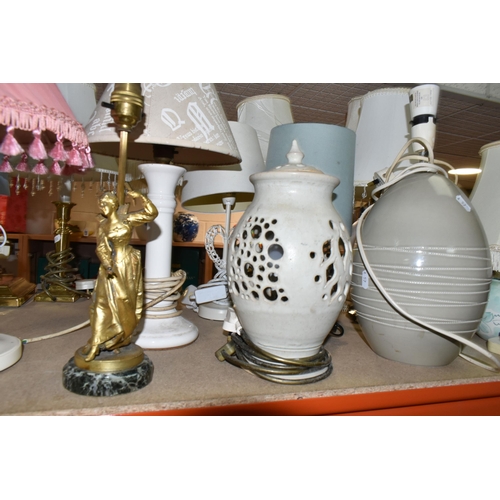 421 - A QUANTITY OF TABLE LAMPS, twenty two table lamps in different styles, to include a small gilt figur... 