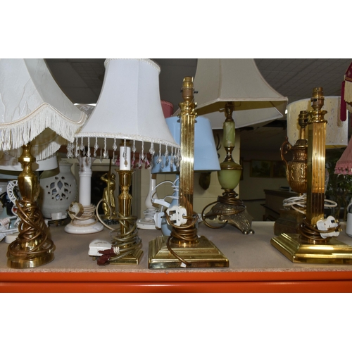 421 - A QUANTITY OF TABLE LAMPS, twenty two table lamps in different styles, to include a small gilt figur... 