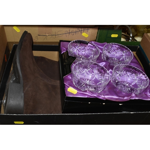 426 - FOUR BOXES AND LOOSE CERAMICS, GLASS, CLOTHING, ACCESSORIES AND SUNDRY ITEMS, to include Midwinter G... 