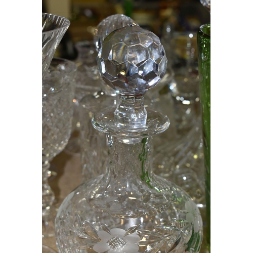 437 - A SELECTION OF CLEAR AND COLOURED GLASS WARES ETC, to include a boxed Edinburgh Crystal square form ... 