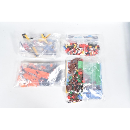 16 - A MIXED SELECTION OF FOURTEEN LEGO SETS FROM VARIOUS COLLECTIONS, each individually sealed with some... 