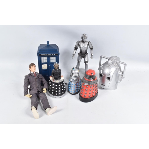 30 - A COLLECTION OF 12 INCH DOCTOR WHO ACTION FIGURES AND OTHER LOOSE AND BOXED FIGURES, to include a 12... 