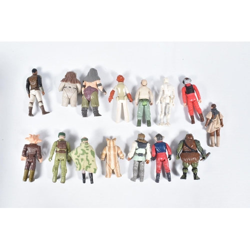 8 - A COLLLECTION OF LFL STAR WARS RETURN OF THE JEDI FIGURES, to include a 1982 Admiral Ackbar with sti... 