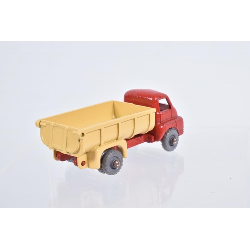 79 - SEVEN BOXED MOKO LESNEY MATCHBOX SERIES LORRY AND TRUCK MODELS, E.R.F. Road Tanker 'Esso', No.11, re... 