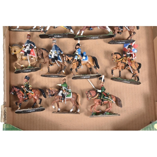 117 - AN ALMOST COMPLETE RUN FROM 1-120 OF UNBOXED DEL PRADO CAVALRY OF THE NAPOLEONIC WAR WITH BINDERS OF... 