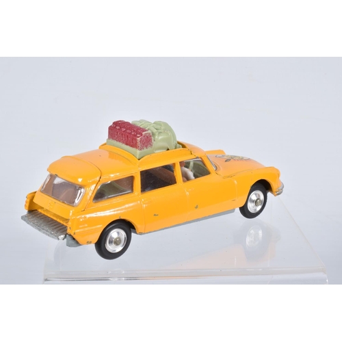 134 - THREE BOXED CORGI TOYS CARS, Mercedes-Benz 600 Pullman, No.247, metallic red body, cream interior, w... 