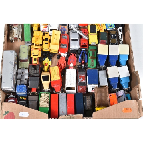 173 - A QUANTITY OF BOXED AND UNBOXED DIECAST VEHICLES, boxed items to include Matchbox Models of Yesterye... 