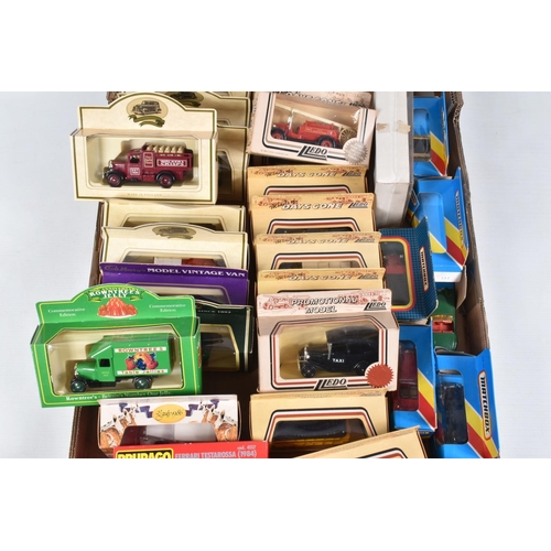 173 - A QUANTITY OF BOXED AND UNBOXED DIECAST VEHICLES, boxed items to include Matchbox Models of Yesterye... 