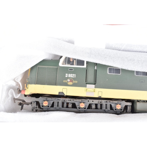 204 - A BOXED OO GAUGE BACHMANN BRANCHLINE MODEL RAILWAY LOCOMOTIVE Class 55 Deltic no. D9021 'Argyll & Su... 