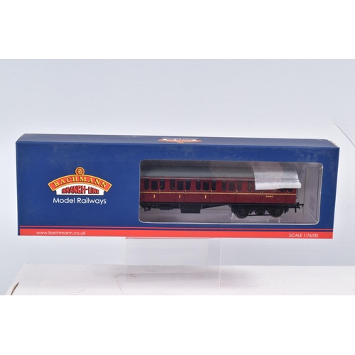 292 - SEVEN BOXED OO GAUGE BACHMANN BRANCHLINE MODEL RAILWAY COACHES, to include a BR Mk1 BCK Brake Corrid... 