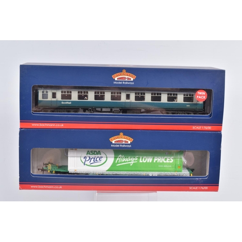 295 - TWO BOXED OO GAUGE BACHMANN BRANCHLINE MODEL RAILWAY SETS, to include a pack of two Mk1 Coaches in B... 