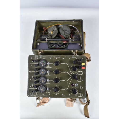 420 - A MILITARY ELLIOTT TOBIAS ANTI INTRUSION ALARM, in its original case, this portable alarm system was... 