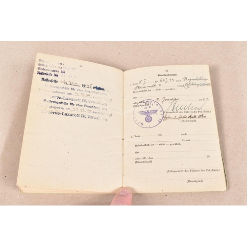 422 - WWII SOLDBUCH FOR A MEMBER OF SS POLIZEI REGIMENT 17 ,JOHANN FRA, DOB 15/12/1915, place Riedling Nor... 